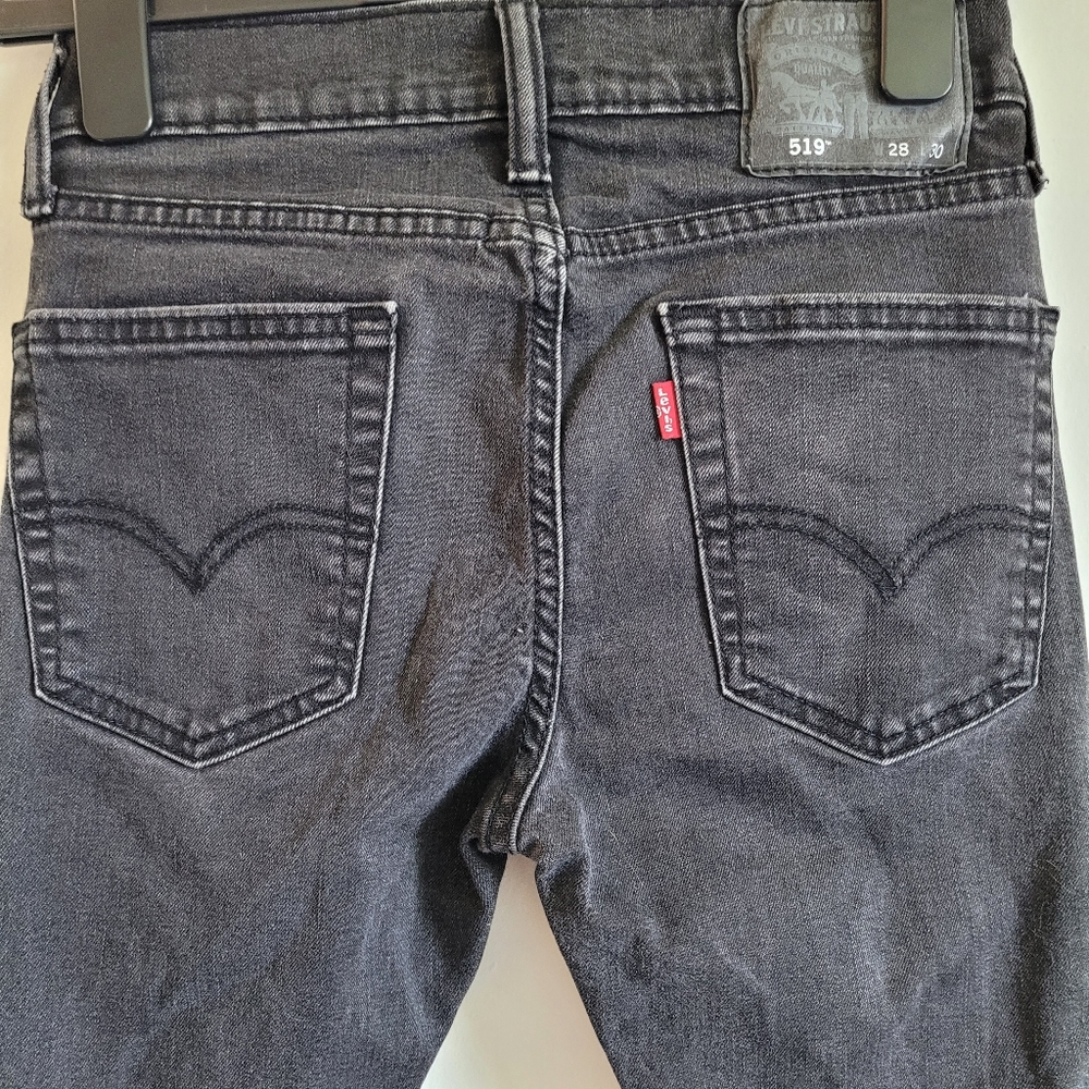 Levis Men's black Levi's 519 W28 L30